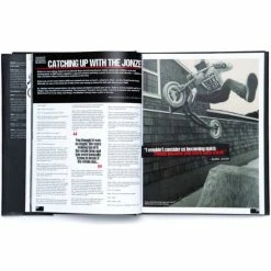 S&amp;M Livre S&M “Behind The Shield” -équipement vélo Soldes 1098216c