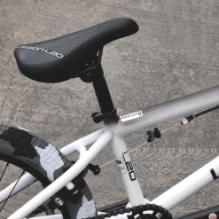 BMX MONGOOSE Custom L20 20’25 White Camo -équipement vélo Soldes BMX MONGOOSE Custom L20 2025 White Camo 4