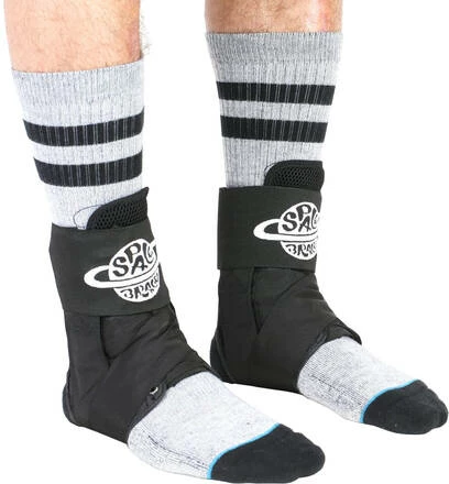 Chevillère à Lacet SPACE BRACE Ankle Brace (l’unité) 3 Chevillère à Lacet SPACE BRACE Ankle Brace (l’unité) – Image 3