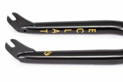 Fourche ECLAT Storm XLT 24 11 Fourche ECLAT Storm XLT 24 -équipement vélo Soldes Fourche ECLAT Storm XLT 24 5 scaled 1