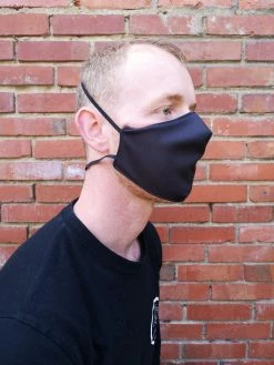 Masque LES TROIS ROUX -équipement vélo Soldes IMG 20200507 122014 scaled 1