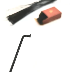 Pack FLYBIKES De 40 Rayons Stainless 6 Pack FLYBIKES De 40 Rayons Stainless -équipement vélo Soldes Pack FLYBIKES de 40 rayons Stainless 3