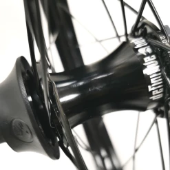 Roue SHADOW Arrière Definitiv K7 + 1 Guard PC -équipement vélo Soldes Roue SHADOW Arriere Definitiv K7 1 Guard PC 2