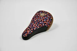 Selle AUTUM Berlin Tripod -équipement vélo Soldes Selle AUTUM Berlin Tripod 1 scaled 1