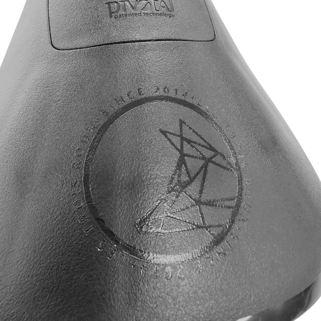 Selle Pivotal LES TROIS ROUX Slim PC Race 4 Selle Pivotal LES TROIS ROUX Slim PC Race – Image 4