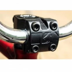 Potence SHADOW VVS Front Load -équipement vélo Soldes potence bmx shadow vvs black ray 1