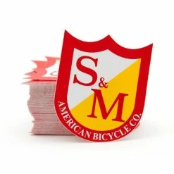 S&M Pack Stickers S&M MEDIUM Shield Red / Yellow (x100)